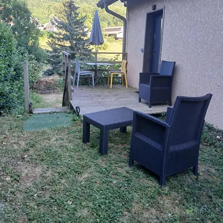 Appartement Avec Cuisine, Entree Et Terrasse Privee !